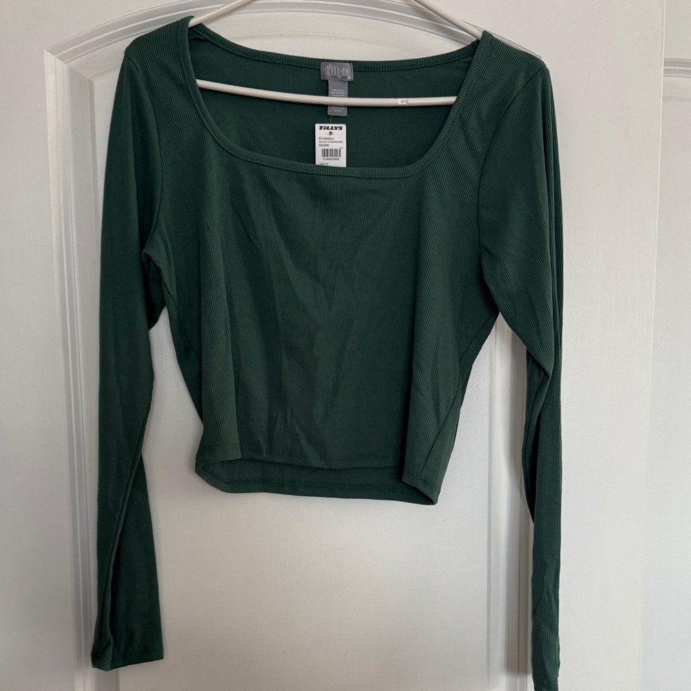 Tilly's Forest Green Long Sleeve Top